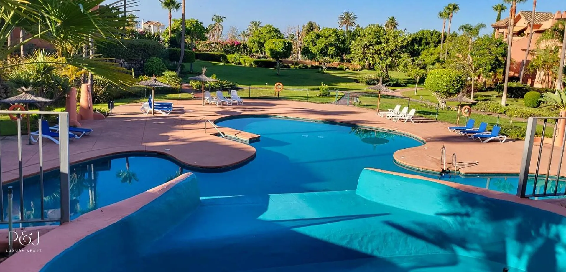 Διαμέρισμα Pj Luxury Apart Sotoserena Εστεπόνα