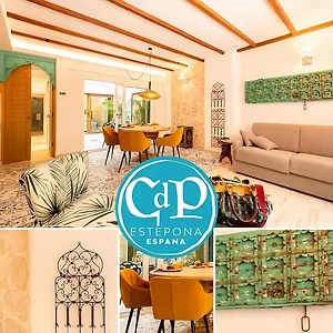 Casa Esmeralda - Luxury Boutique Old Town Apartment