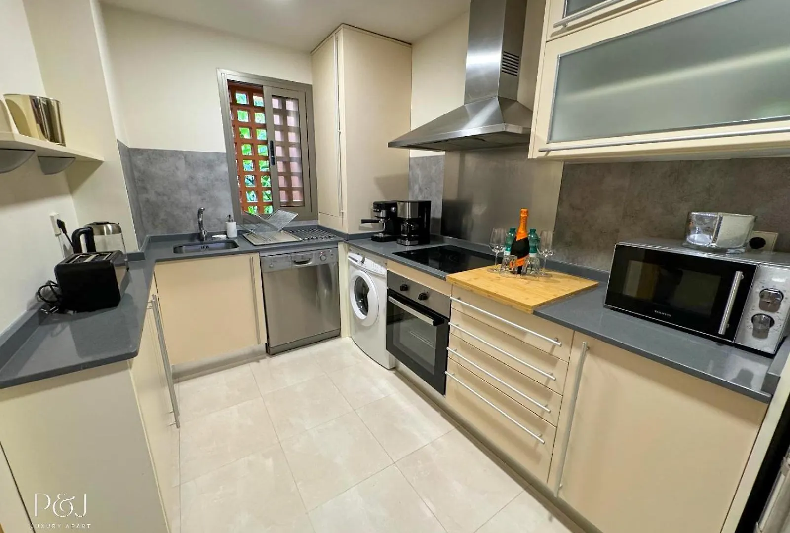 Pj Luxury Apart Sotoserena Estepona