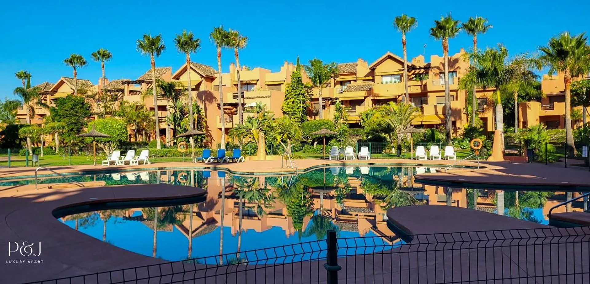 Pj Luxury Apart Sotoserena Estepona Spain